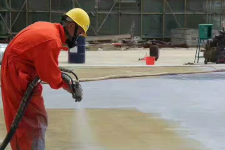 河源彩色路面喷涂是一种为路面